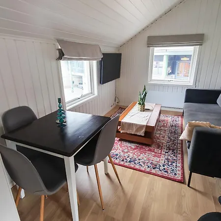 Appartement The Blue House 1833-2, Gratis Parkering, Sentralt Tromsø
