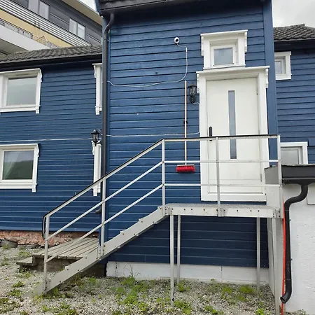 Appartement The Blue House 1833-2, Gratis Parkering, Sentralt Tromsø